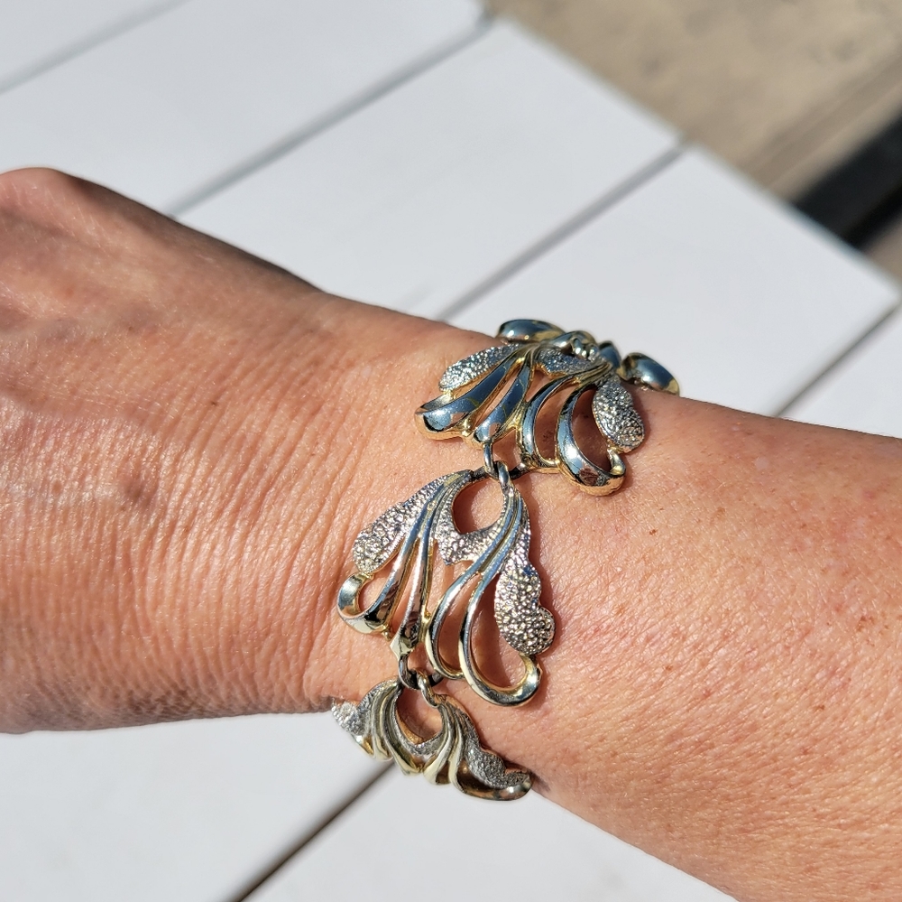 Sarah Coventry Bracelet ~ Silver-tone Metal Scroll Design ~ Vintage 1970s(?)